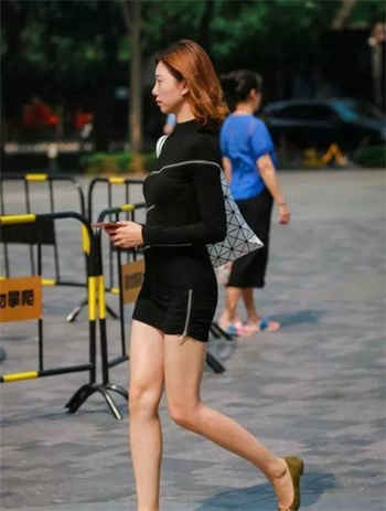 特殊佣人第三话免费