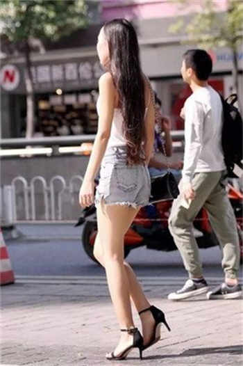 人体油漆彩绘作品