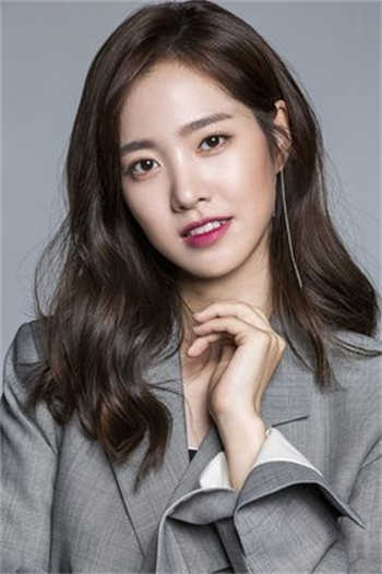 杨雨婷和高强书记小说
