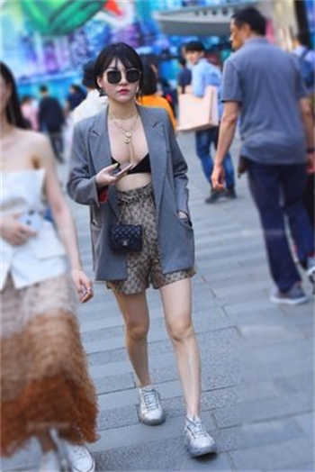 莉丝娜的村庄apk版下载