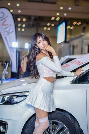 女大学生借钱被骗色
