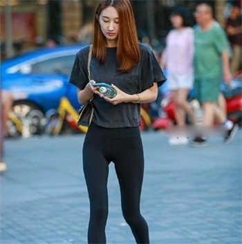 抖音女网红韩冰素颜