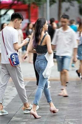 破解版影视软件余罪