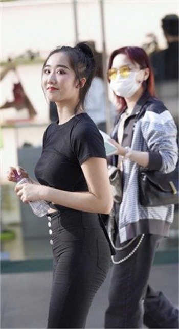 国色天香一卡2卡三卡4